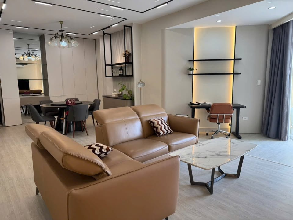 Căn hộ Green View Quận 7 102m² giá 9.6 tỷ - View biệt thự thoáng đãng!