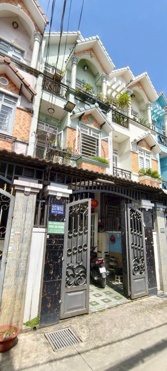 Nhà phố An Phú Đông 60m² giá 5.35 tỷ - Gần chợ Cầu Đồng, tiện ích đầy đủ!