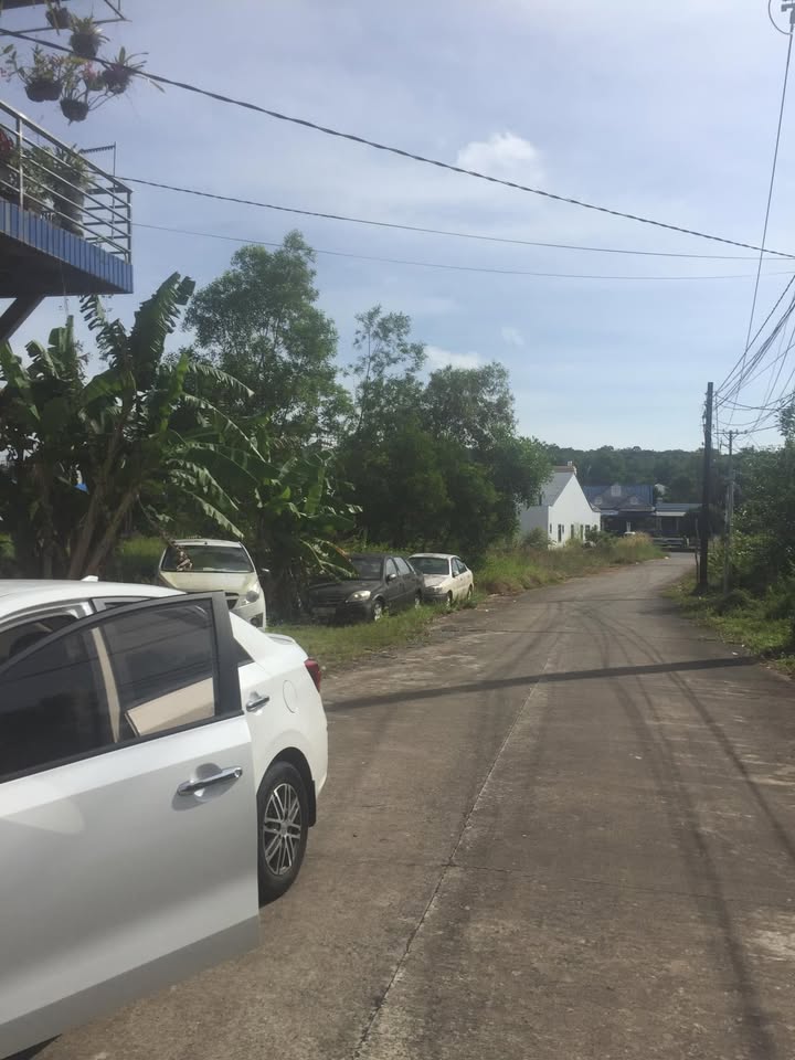 Đất nền 120m² Dương Đông Phú Quốc giá 2 tỷ - Sổ hồng chính chủ, thổ cư 100%!