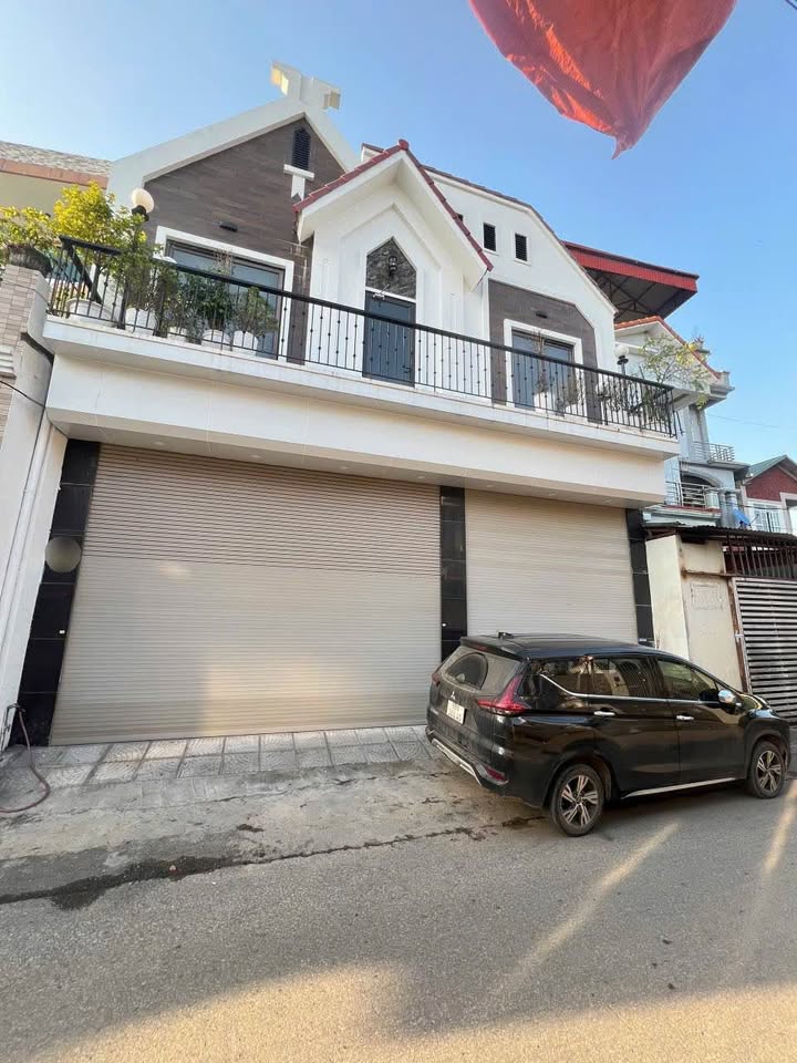 Biệt thự 3 tầng Đồng Tâm Vĩnh Yên 181m² giá 5.6 tỷ - Không gian sống lý tưởng!