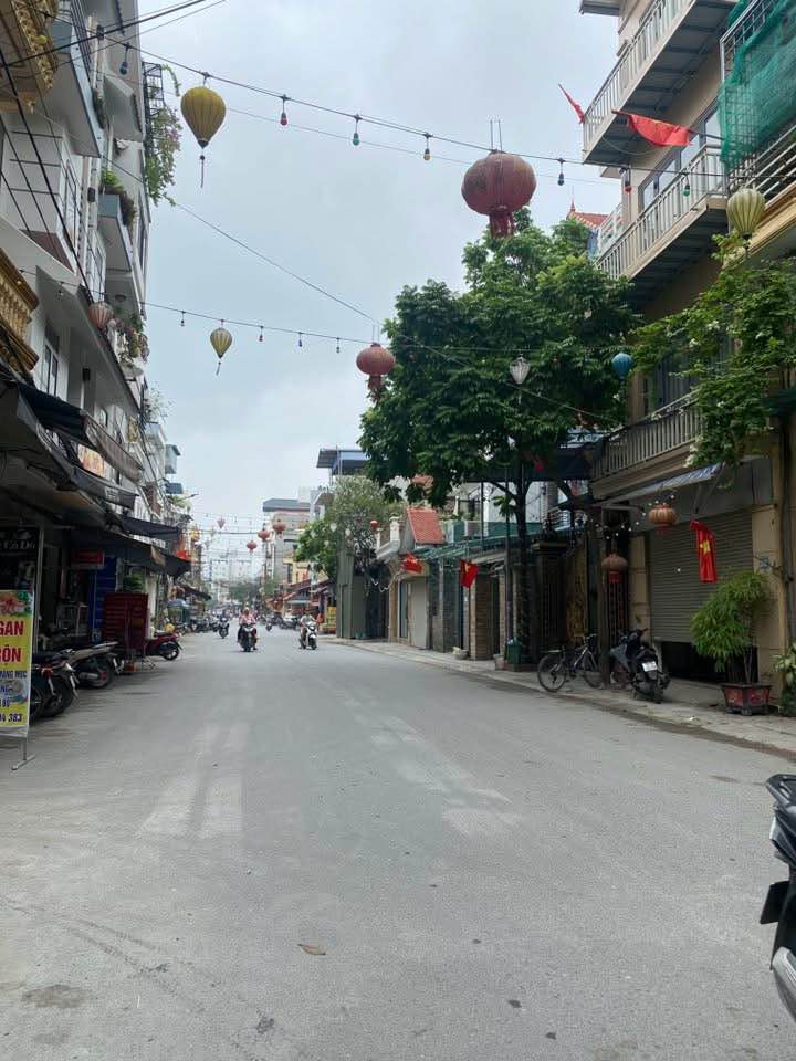 Nhà phố Ỷ La, Dương Nội, Hà Đông 50m² giá 6.3 tỷ - Cơ hội hiếm có!