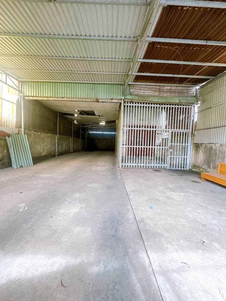 Nhà phố Tân Bình Dĩ An 300m² giá 6 tỷ - Đường nhựa thông, cơ hội đầu tư tuyệt vời!