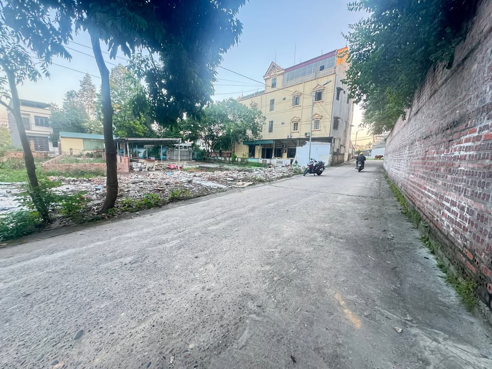 Đất nền Vân Phú - 95m² giá chỉ 2 tỷ - Đường ô tô tránh nhau