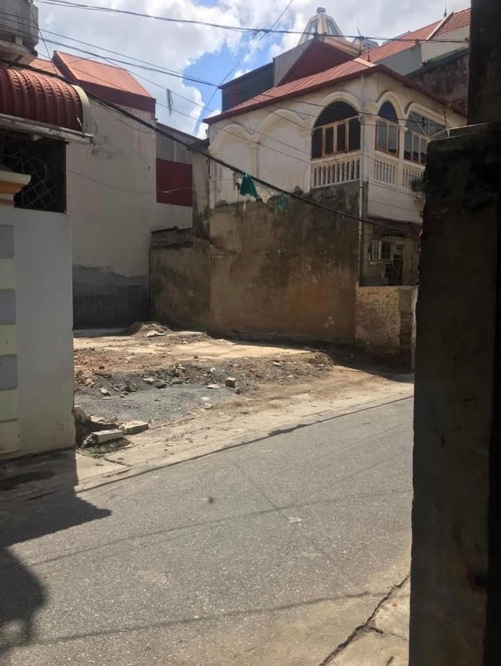 Đất mặt đường Nguyễn Khuyến, Đồng Tiến, Hòa Bình 52.8m² - Vị trí đắc địa, giao thông thuận lợi!