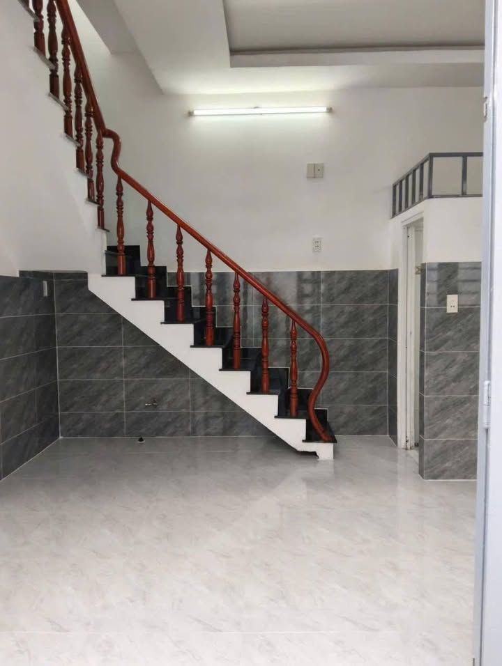 Nhà đẹp 2 tầng tại Hiệp Bình Phước, Thủ Đức 24m² giá 1.35 tỷ - Sẵn sàng vào ở!
