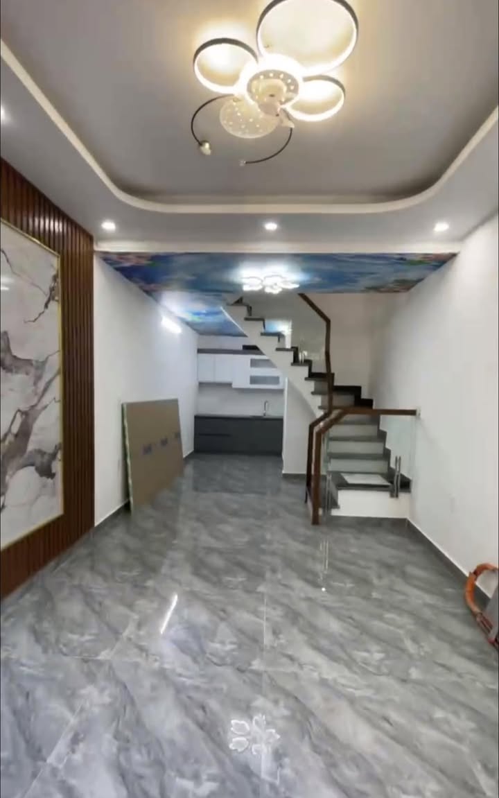 Nhà 3 tầng độc lập tại 52 Miếu Hai Xã, Hải Phòng 30m² giá 2.45 tỷ - Sẵn sàng vào ở!