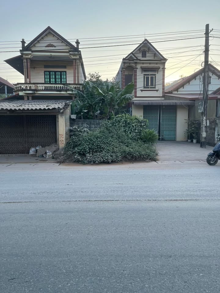 Đất Thạch Khoán 228m² giá thỏa thuận - Đầy đủ thổ cư, vị trí đắc địa!