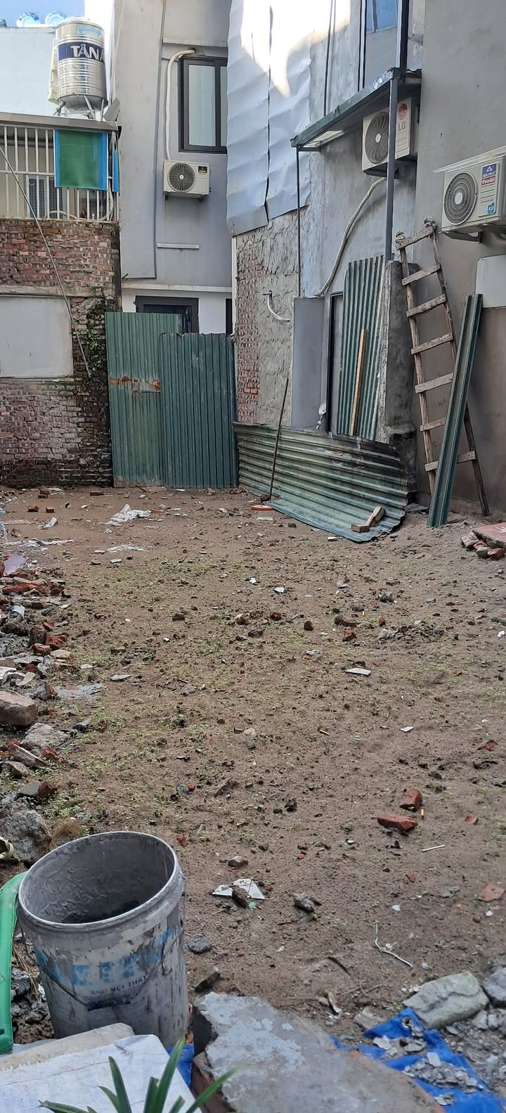 Đất nền Thạch Bàn Long Biên 48m² giá 5.5 tỷ - Cơ hội đầu tư tuyệt vời!