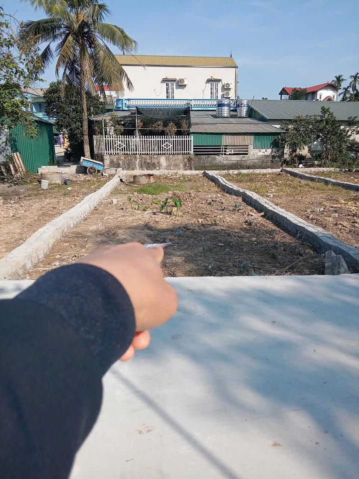 Đất nền bán tại Thôn Quế Sơn, xã Tân Ước, 92.6m² - Vị trí trung tâm tiện ích đầy đủ!