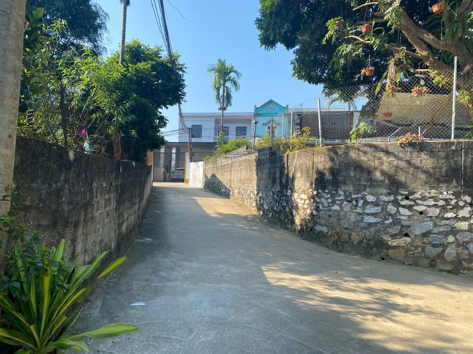 Đất nền phường An Tường, Tuyên Quang 374m² - Sổ đỏ chính chủ, gần nhiều tiện ích!