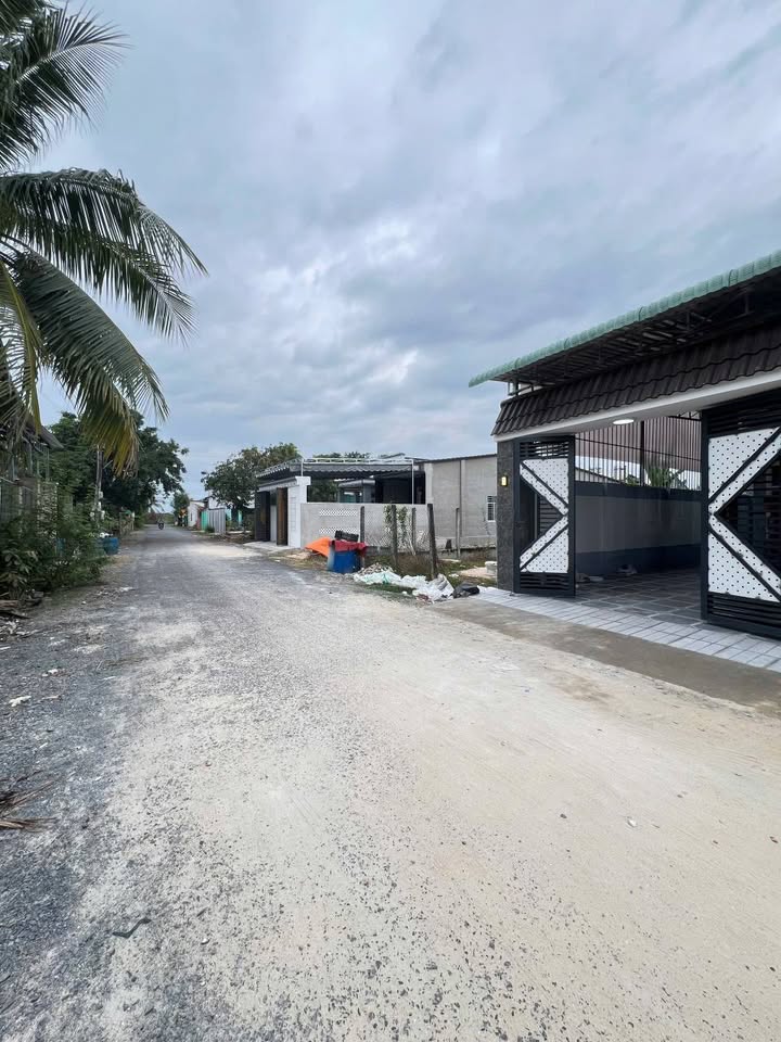 Nhà mới hoàn thiện tại xã Bàu Năng, Dương Minh Châu 162m² giá 1.55 tỷ - Sẵn sàng vào ở!