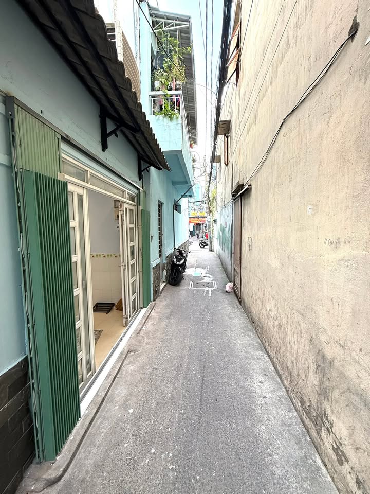 Nhà bán Quận 7 27m² giá 3.42 tỷ - Nhà mới, vị trí đắc địa!