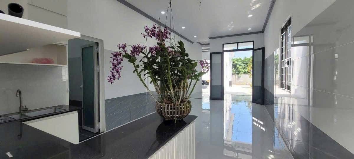 Nhà vườn 2PN 2WC tại Mỹ Lộc, Cần Giuộc, Long An 243m² giá 3.9 tỷ - Sở hữu ngay!