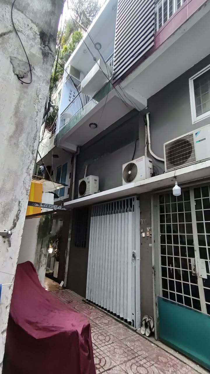 Nhà cho thuê hẻm Nguyễn Phi Khanh, quận 1 - Diện tích 22m², tiện nghi đầy đủ!