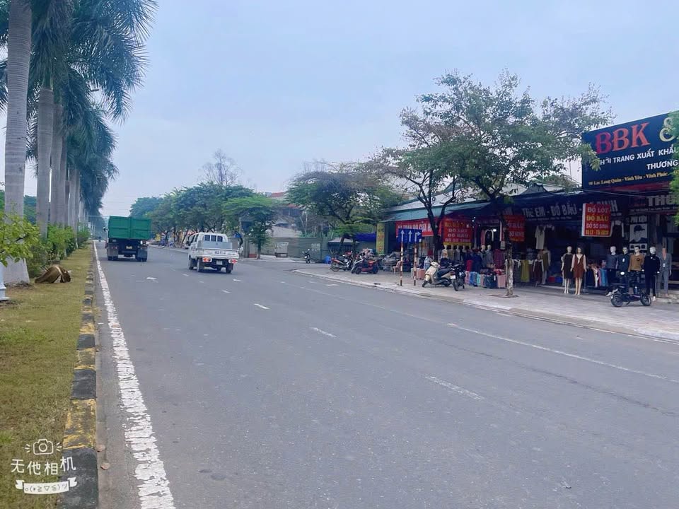 Đất kinh doanh mặt phố Lạc Long Quân 106m² chỉ 10 tỷ - Cơ hội vàng cho nhà đầu tư!