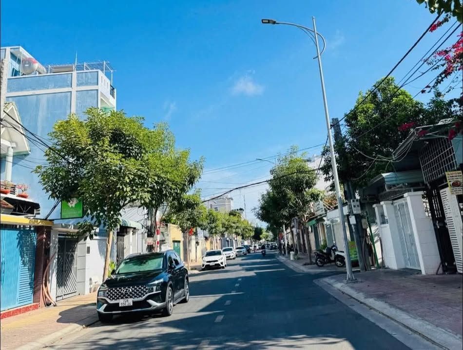 Nhà mặt tiền đường Mạc Đĩnh Chi, Vũng Tàu 100m² giá 15 tỷ - Kinh doanh mọi loại hình!