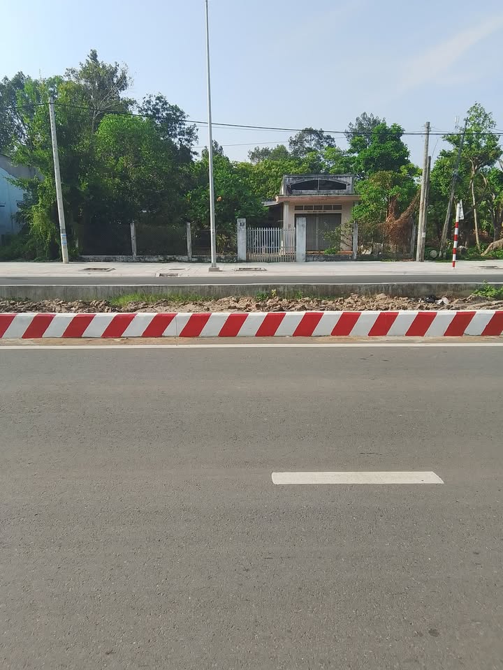 Nhà cấp 4 mặt tiền đại lộ Võ Văn Kiệt 511m² - Diện tích rộng, vị trí đắc địa!