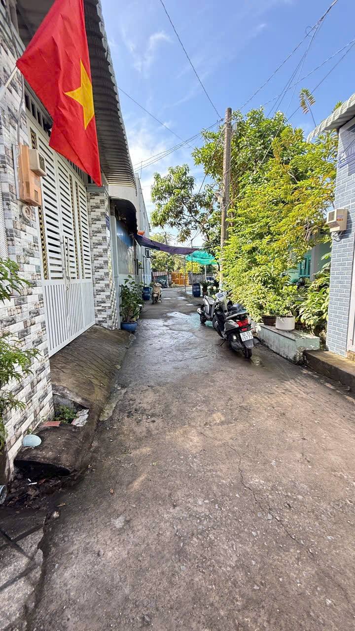 Đất nền Thới Tam Thôn 100m² giá 3.03 tỷ - Sổ riêng, hẻm xe hơi