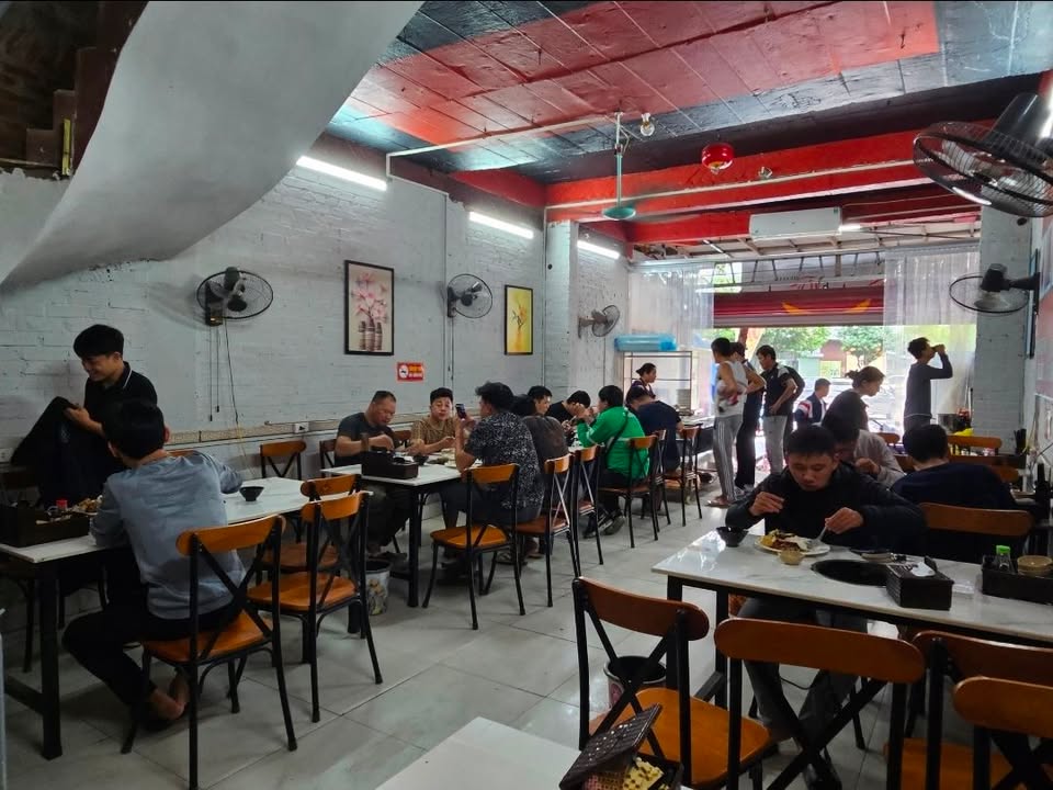 Mặt bằng kinh doanh cho thuê tại ngã 3 Yên Xá Tân Triều 100m² giá 18 triệu - Vị trí đắc địa cho kinh doanh