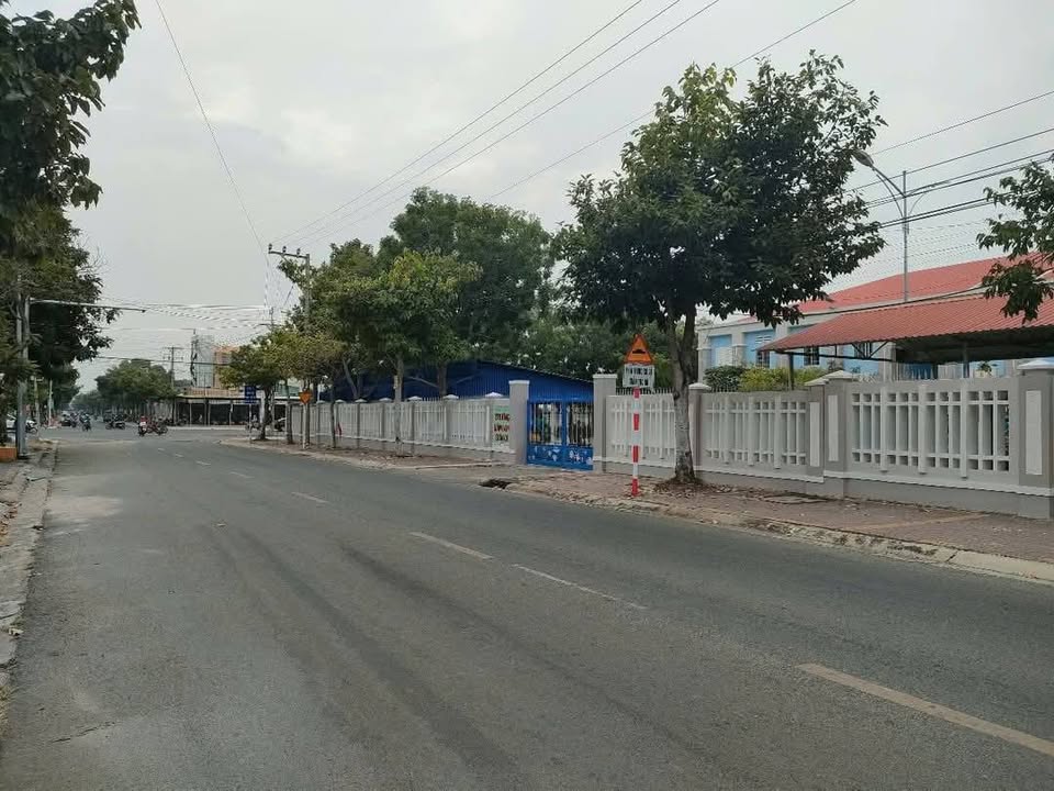 Đất mặt tiền đường Trần Hưng Đạo, Long Hải 197m² giá 3.69 tỷ - Kinh doanh thuận lợi!