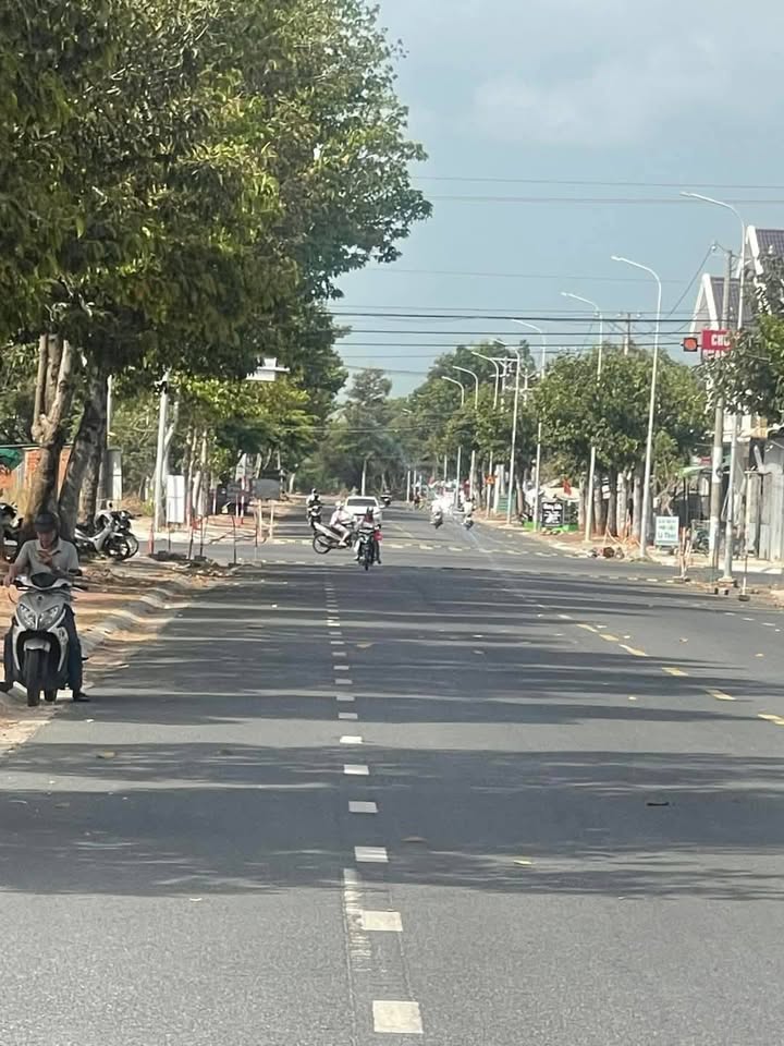 Đất mặt tiền Lê Duẩn, Long Hải 680m² giá 12.5 tỷ - Đầu tư sinh lời ngay!