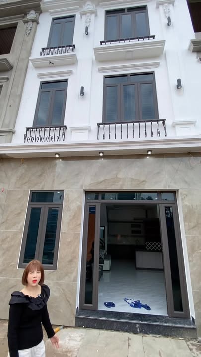 Nhà 3 tầng Hồng Thái Hải Phòng 52m² giá 1.95 tỷ - Đầy đủ nội thất, tiện nghi