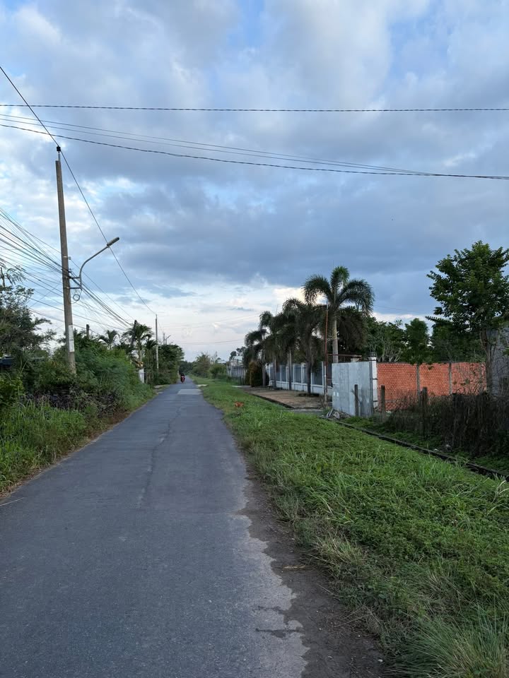 Đất nền mặt tiền đường Huỳnh Công Thắng, phường 1, Tây Ninh - Diện tích 980m² giá 1.5 tỷ - Cơ hội đầu tư hấp dẫn!