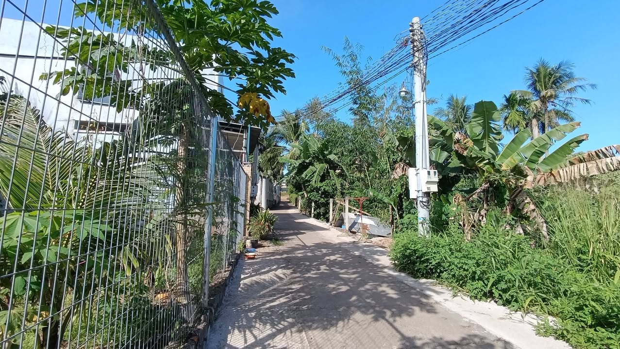 Đất góc 2 mặt đường Dầu Giây 332m² giá 1.9 tỷ - Nở hậu, thổ cư hoàn chỉnh!