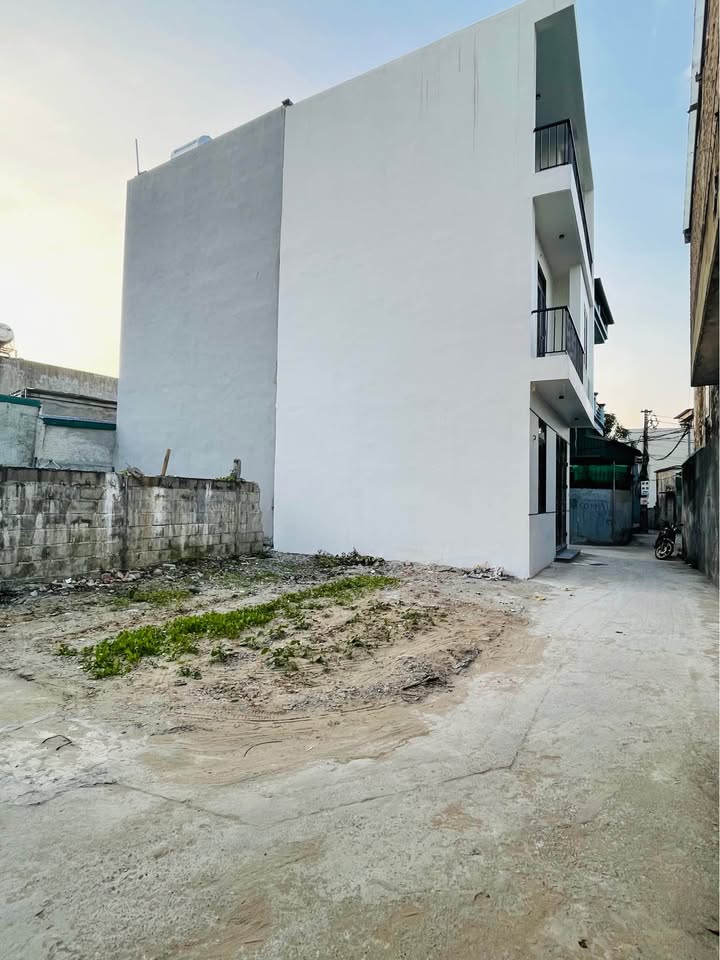 Nhà 3 tầng Vũ Phúc Thái Bình 43m² giá 2 tỷ - Không thể bỏ lỡ!