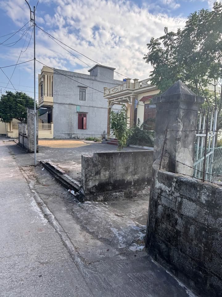 Đất nền lô góc Nam Thanh, Tiền Hải 139m² giá chỉ 600 triệu - Cơ hội đầu tư tuyệt vời!