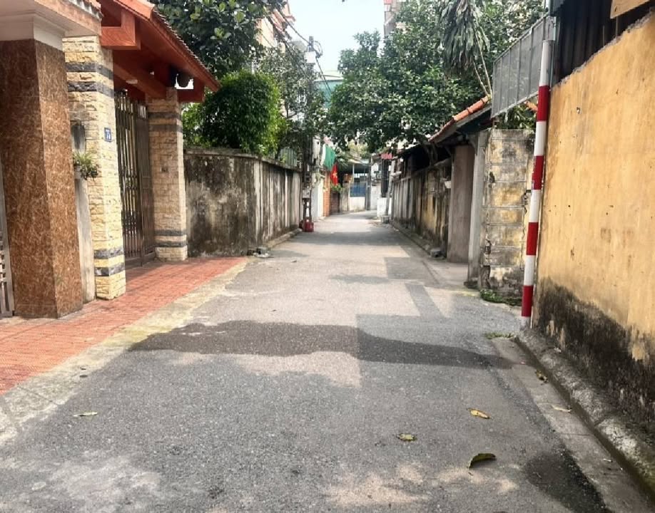 Đất nền Dương Xá Gia Lâm 55m² giá 3.5 tỷ - Sổ đỏ chính chủ, giao thông thuận tiện!