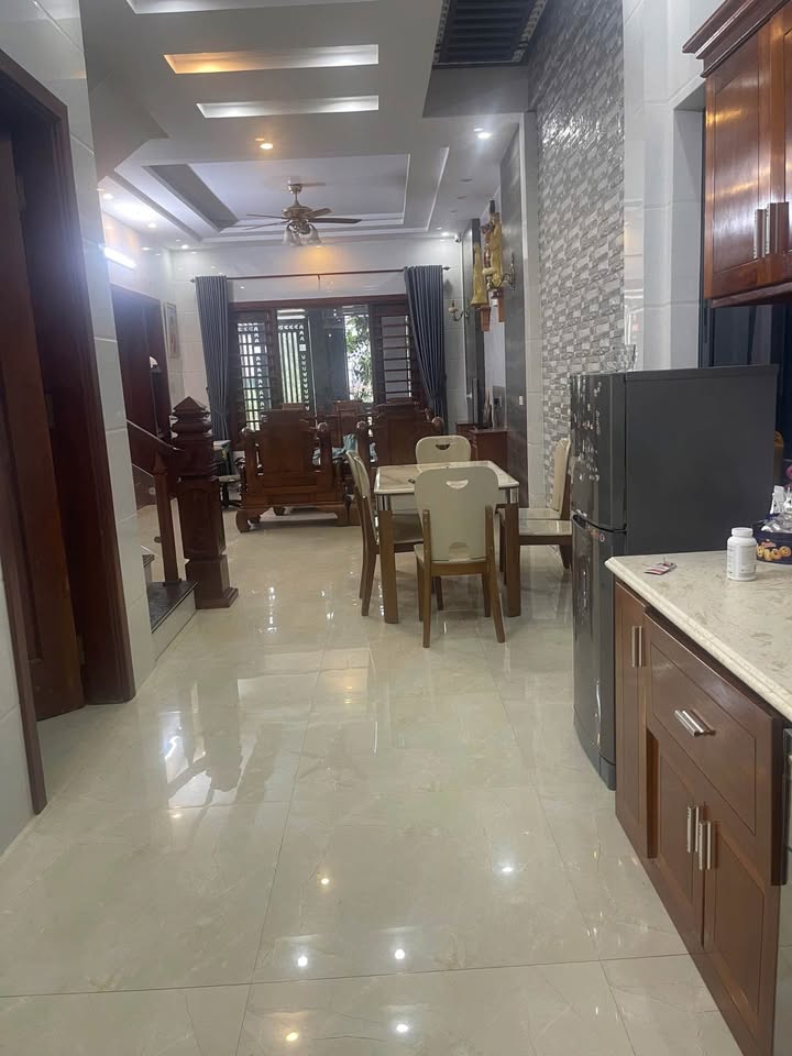 Nhà 2 tầng đường Mai Lão Bạng, Nghi Phú, 104m² giá 5 tỷ - Tiện ích đầy đủ