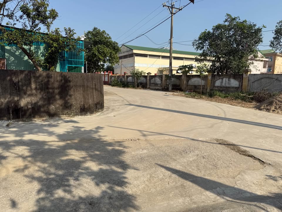 Đất nền Vinh Phú 80m² giá 2.76 tỷ - Đường nhựa, tiện ích đầy đủ!