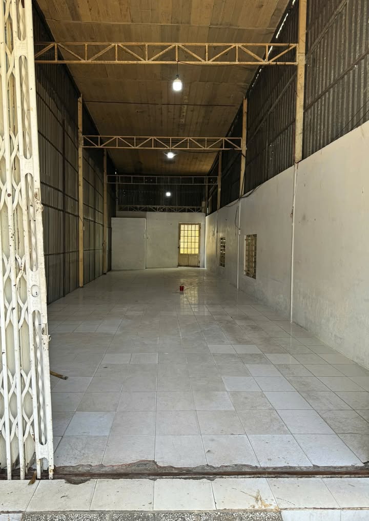 Cho thuê mặt bằng kinh doanh chợ Mỹ Quý Long Xuyên 81m² giá 6 triệu - Thích hợp cho mọi loại hình kinh doanh!