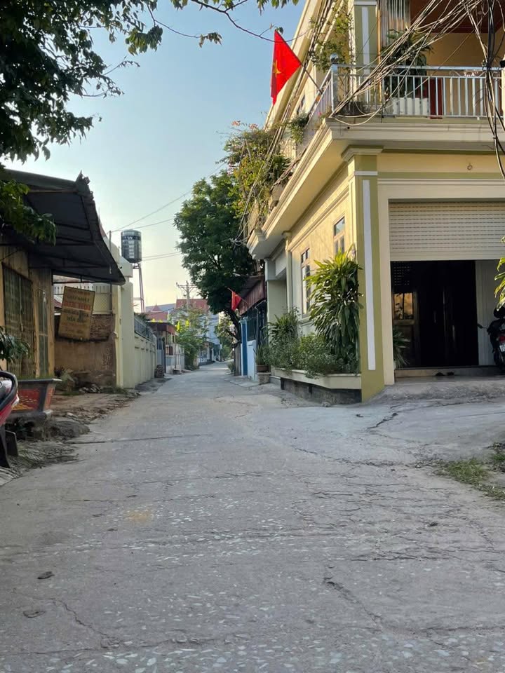 Đất nền chính chủ xã Tự Nhiên 54m² - Ô tô đỗ cửa, vị trí thuận lợi!