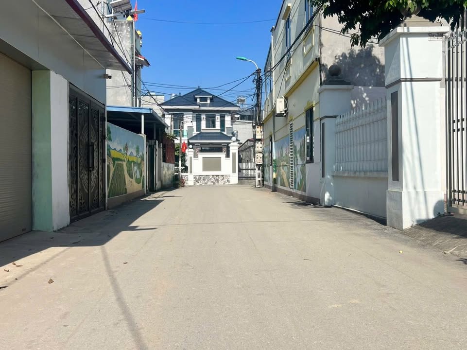 Đất nền xóm Nọi, Định Trung 100m² giá 2.4 tỷ - Đường 2 xe tránh nhau