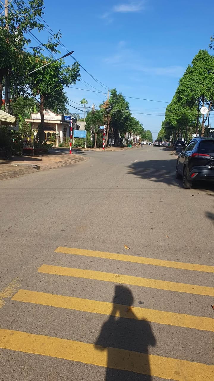 Đất nền lô góc 2 mặt tiền đường Nguyễn Văn Linh, Đồng Phú 200m² - Giá chỉ 3 tỷ VND!