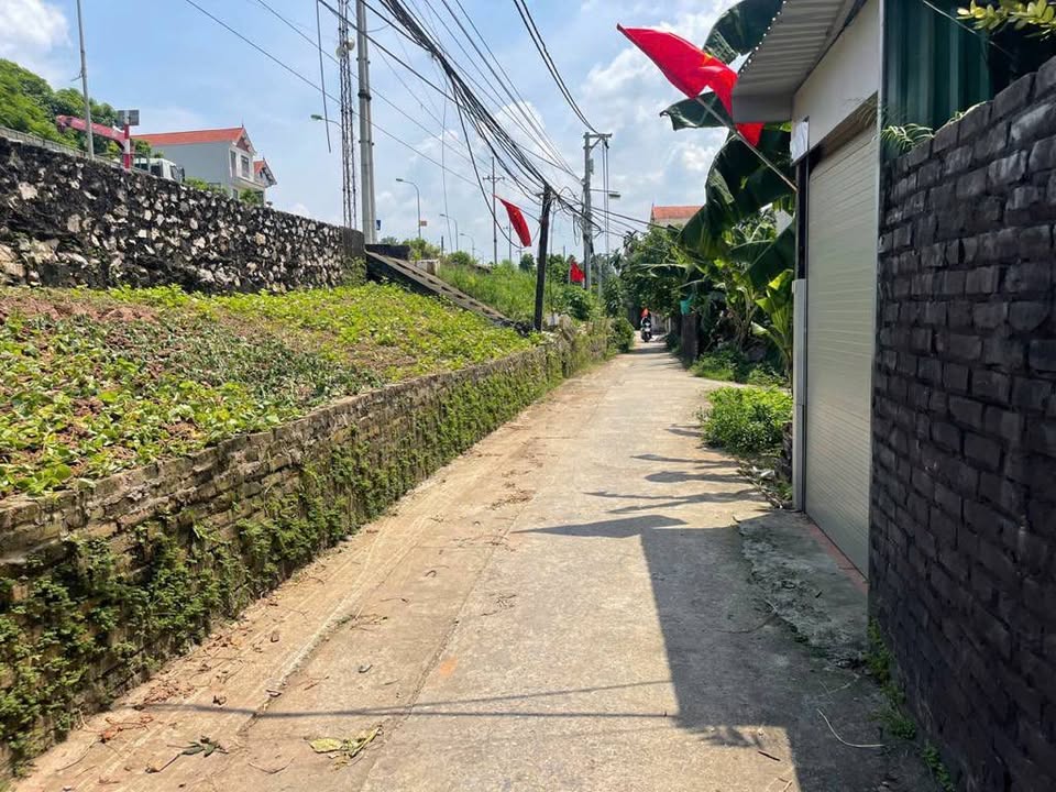 Đất lô góc Thượng Cát 35.5m² giá 4 tỷ - Tiềm năng tăng giá cao!