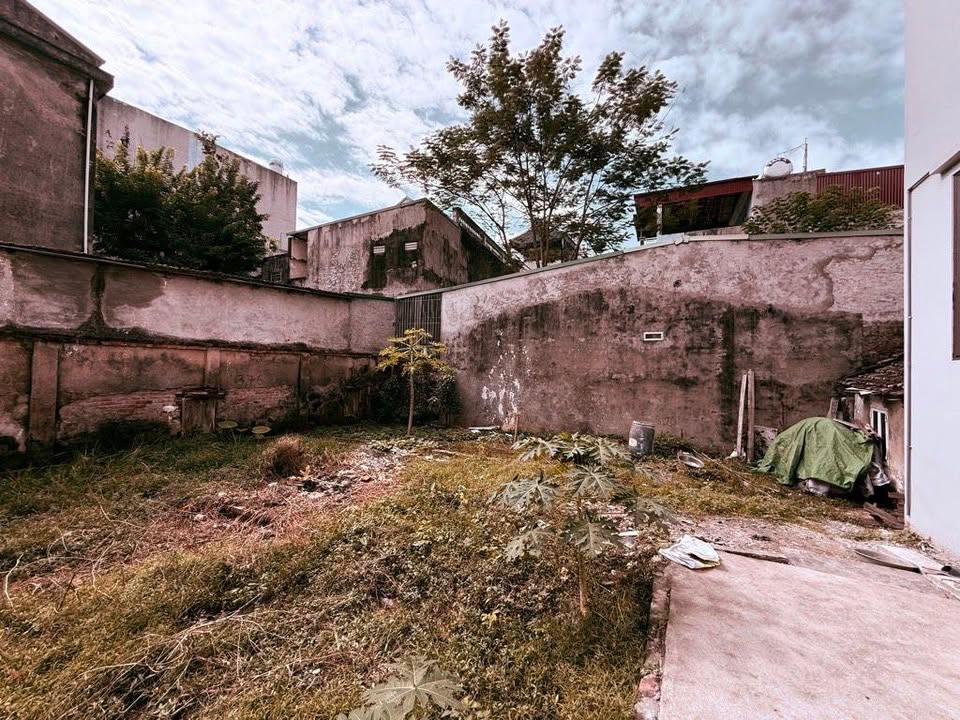 Đất Phúc Lợi 30m², giá 5 tỷ - Khu dân trí cao, ô tô vào tận nơi!