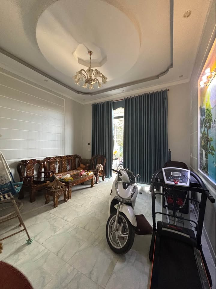 Nhà riêng tại Ninh Gia, Đức Trọng, Lâm Đồng 150m² giá 1.48 tỷ - Sân đậu ô tô thoải mái!