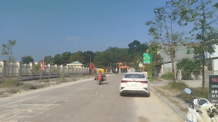 Đất kinh doanh mặt tiền xã Hoạt Giang 150m² giá chỉ 1 tỷ - Cơ hội hiếm có!