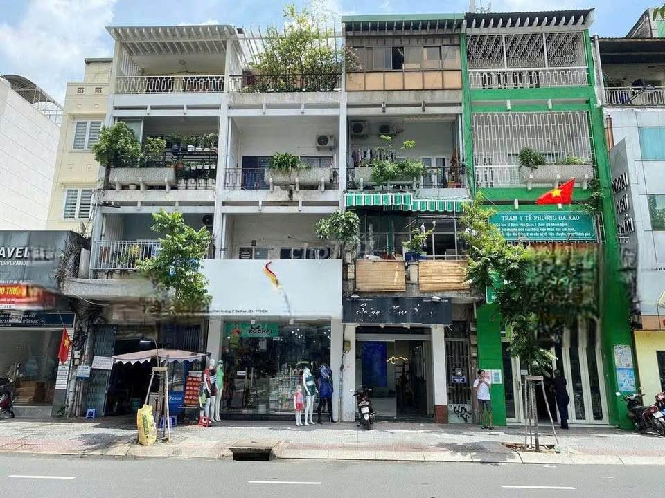 Nhà mặt tiền Đinh Tiên Hoàng, Quận 1, 100m² - Kinh doanh tự do!