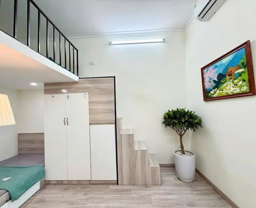 Phòng cho thuê tại ngõ 20 Hồ Tùng Mậu 25m² giá 4.5 triệu - Thiết kế gác xép tiện nghi!