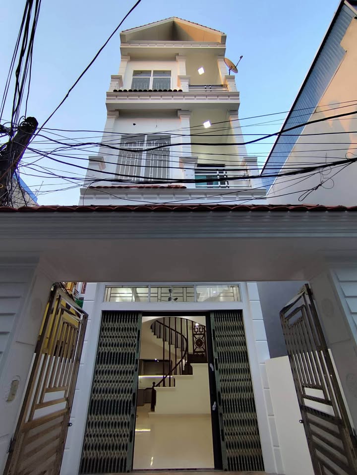 Nhà 3 tầng đường Phạm Ngũ Lão, 63m² giá 2.59 tỷ - Gần chợ đêm nhộn nhịp!