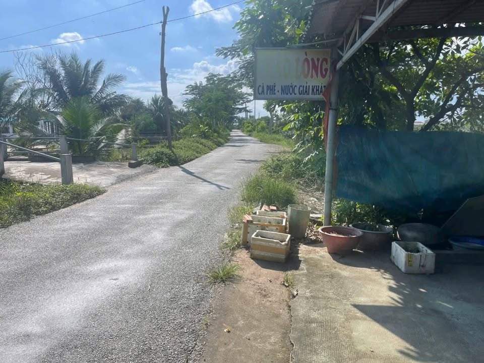 Nhà phố 30/04 An Lục Long 324m² giá 1.7 tỷ - Thương lượng ngay!