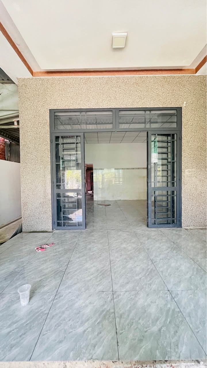 Nhà mái thái hiện đại tại KP Ninh Thạnh, TP Tây Ninh 195m² giá 1.29 tỷ - Đầu tư sinh lời ngay!