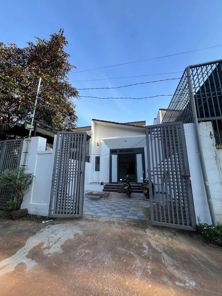 Nhà bán tại Phường Khánh Xuân, TP. Buôn Ma Thuột 162m² giá 2.4 tỷ - Đừng bỏ lỡ cơ hội này!