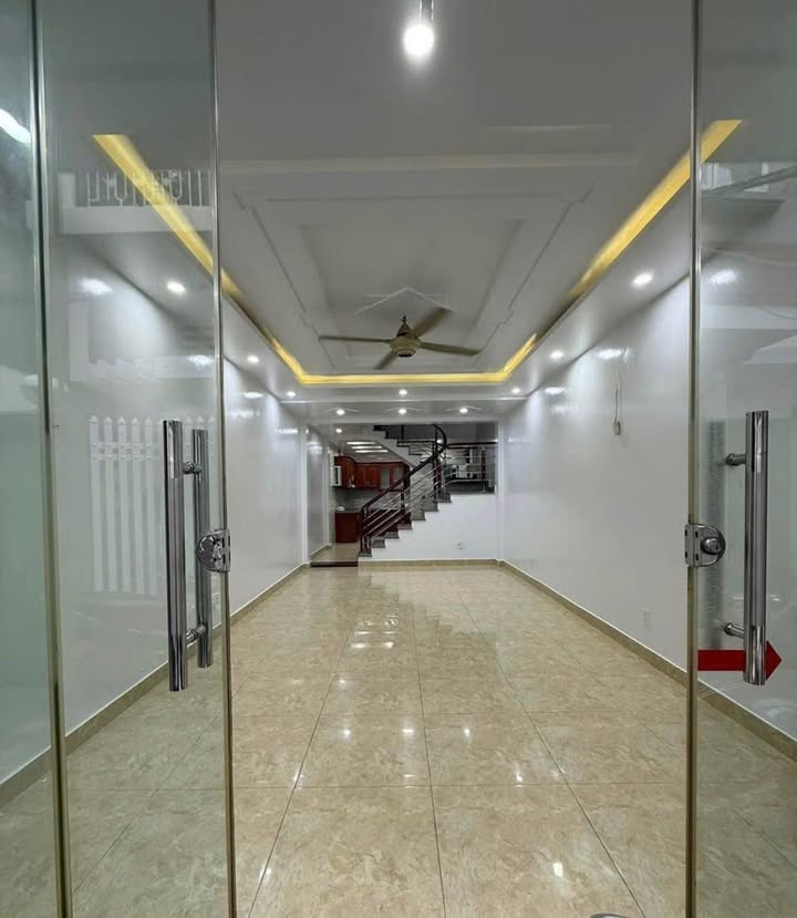 Nhà mặt đường Hoàng Minh Thảo 40m² giá 13 triệu - Phù hợp kinh doanh đa ngành!