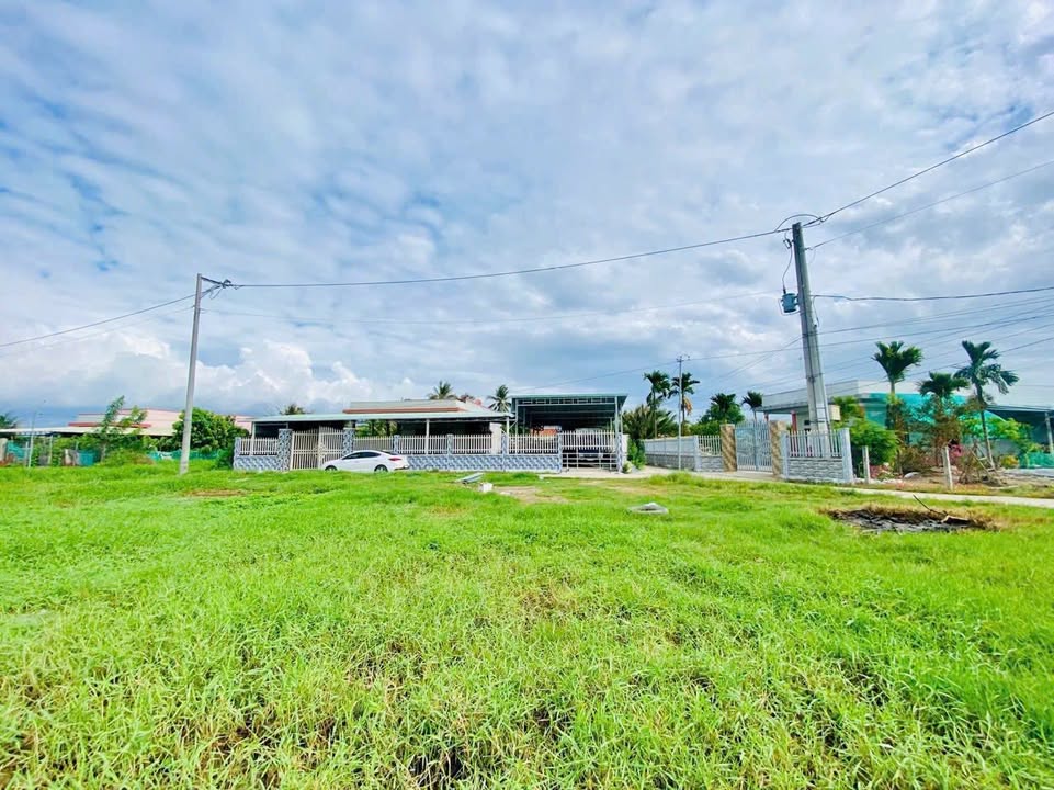 Đất nền Nhựt Ninh, Tân Trụ 253m² giá 2.5 tỷ - Lô góc 3 mặt tiền đẹp tuyệt vời!