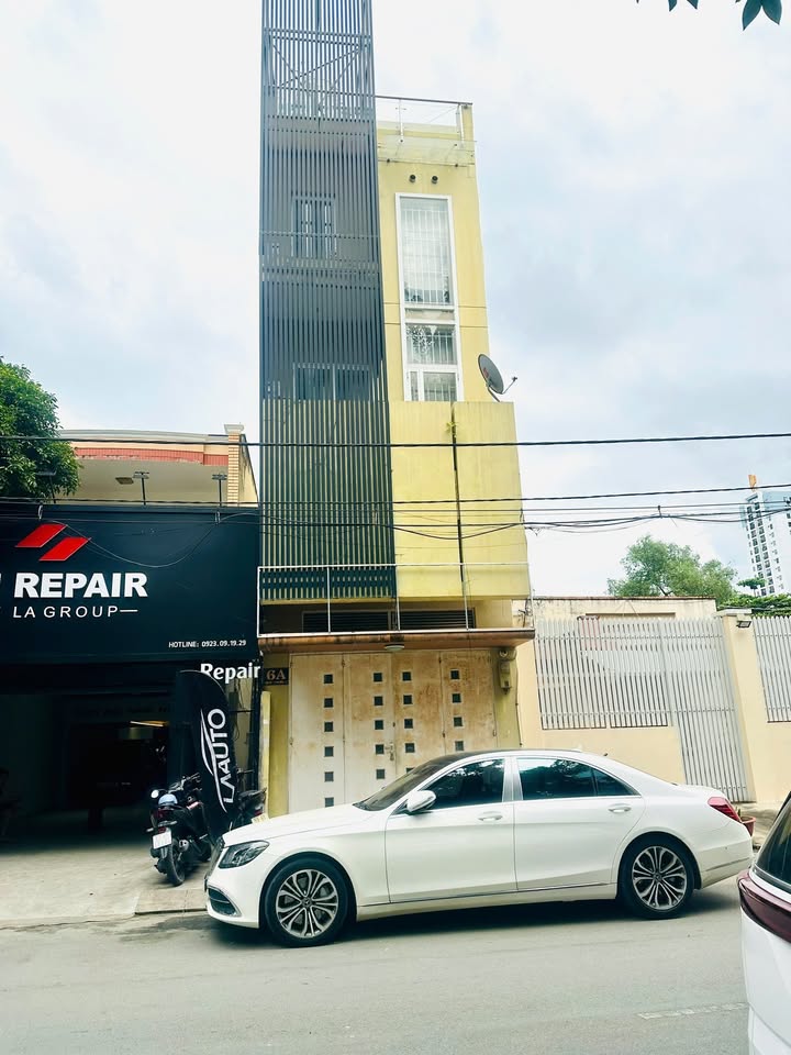 Nhà mặt tiền Đường số 3, Tân Kiểng, Quận 7 - Giá chỉ 12.8 tỷ, bán gấp!